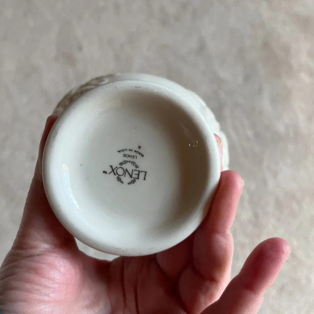 Lenox Antique Rose Porcelain Bud Vase Collectible (like new) - Picture 4 of 10